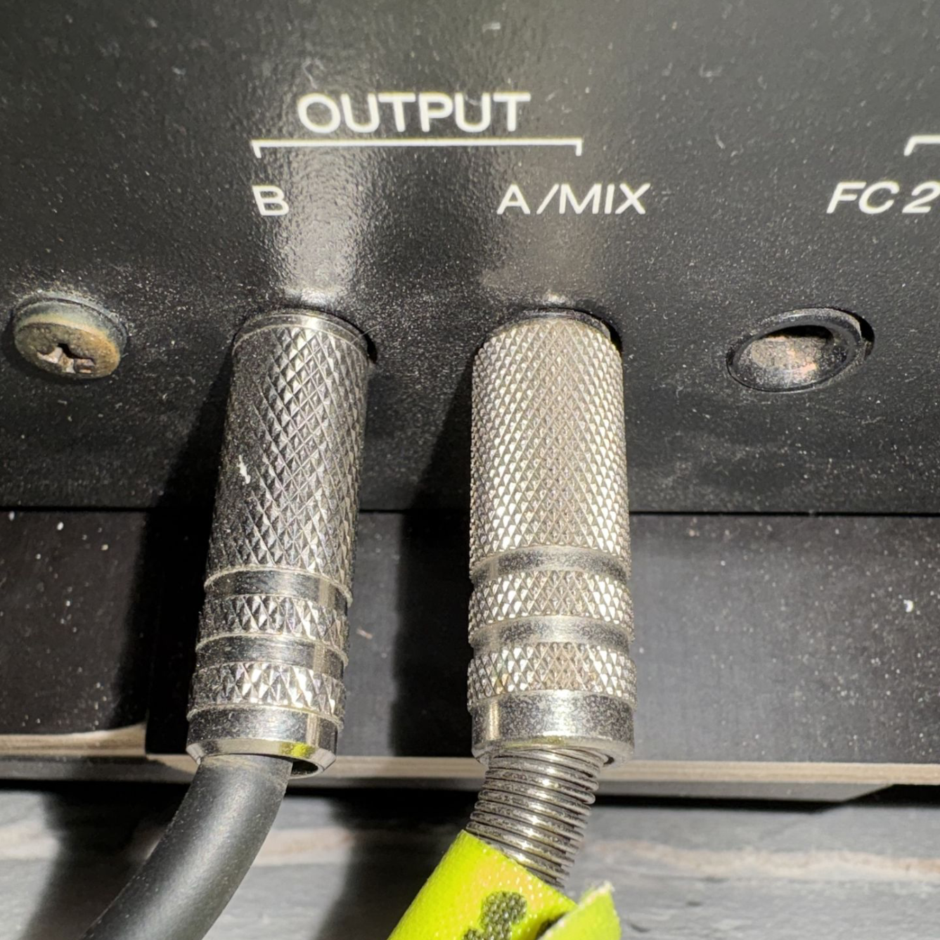 Sortie Jack Stéréo - synthétiseur Sortie Jack Stéréo - synthétiseur